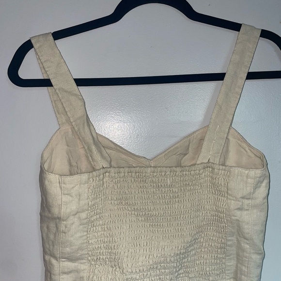 Cropped Abercrombie ivory top! - Picture 2 of 3